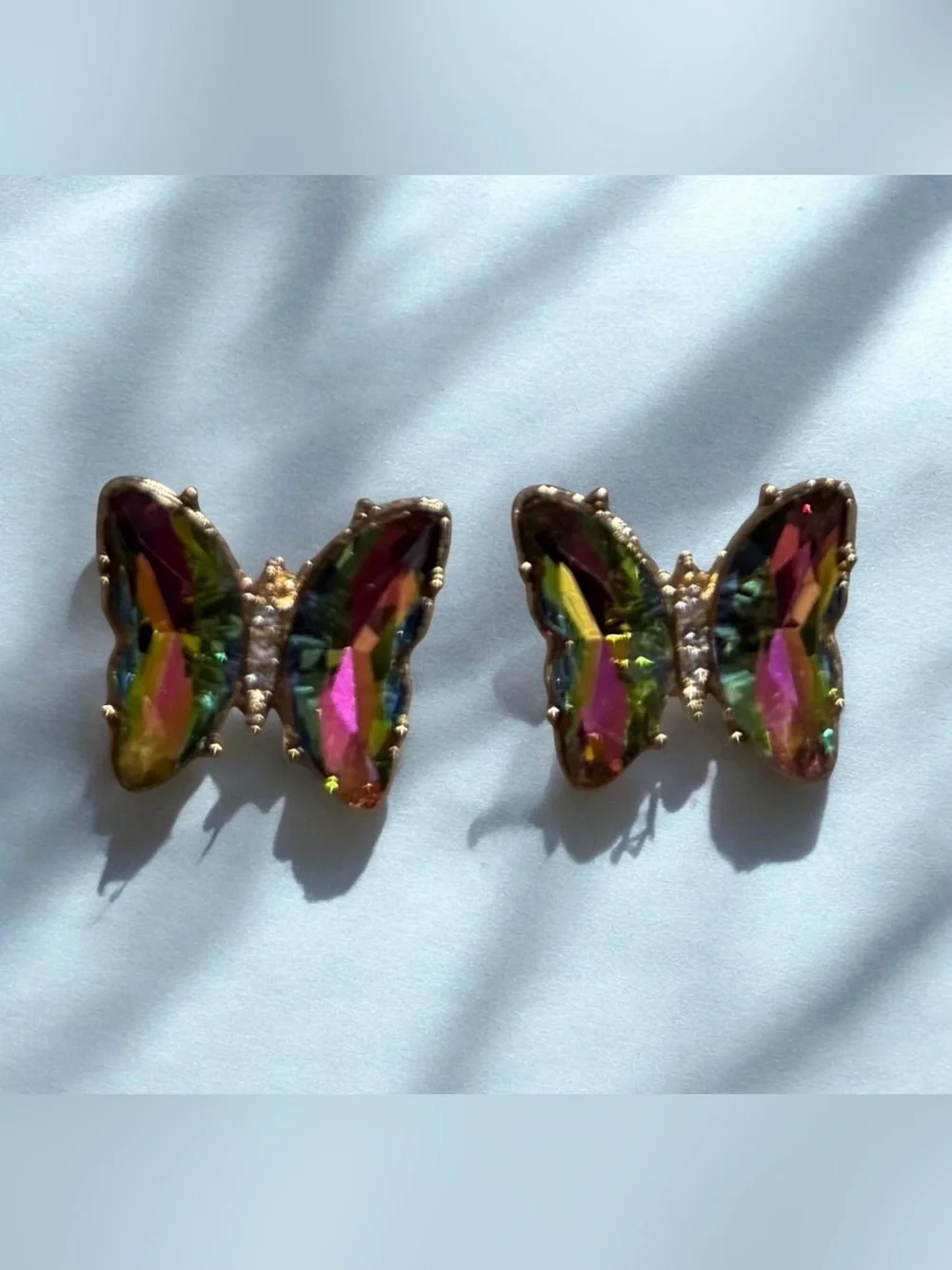Multicolor Beautiful Butterfly Stud Earrings - Women Jewelry NWOT/NIP - Picture 2 of 2